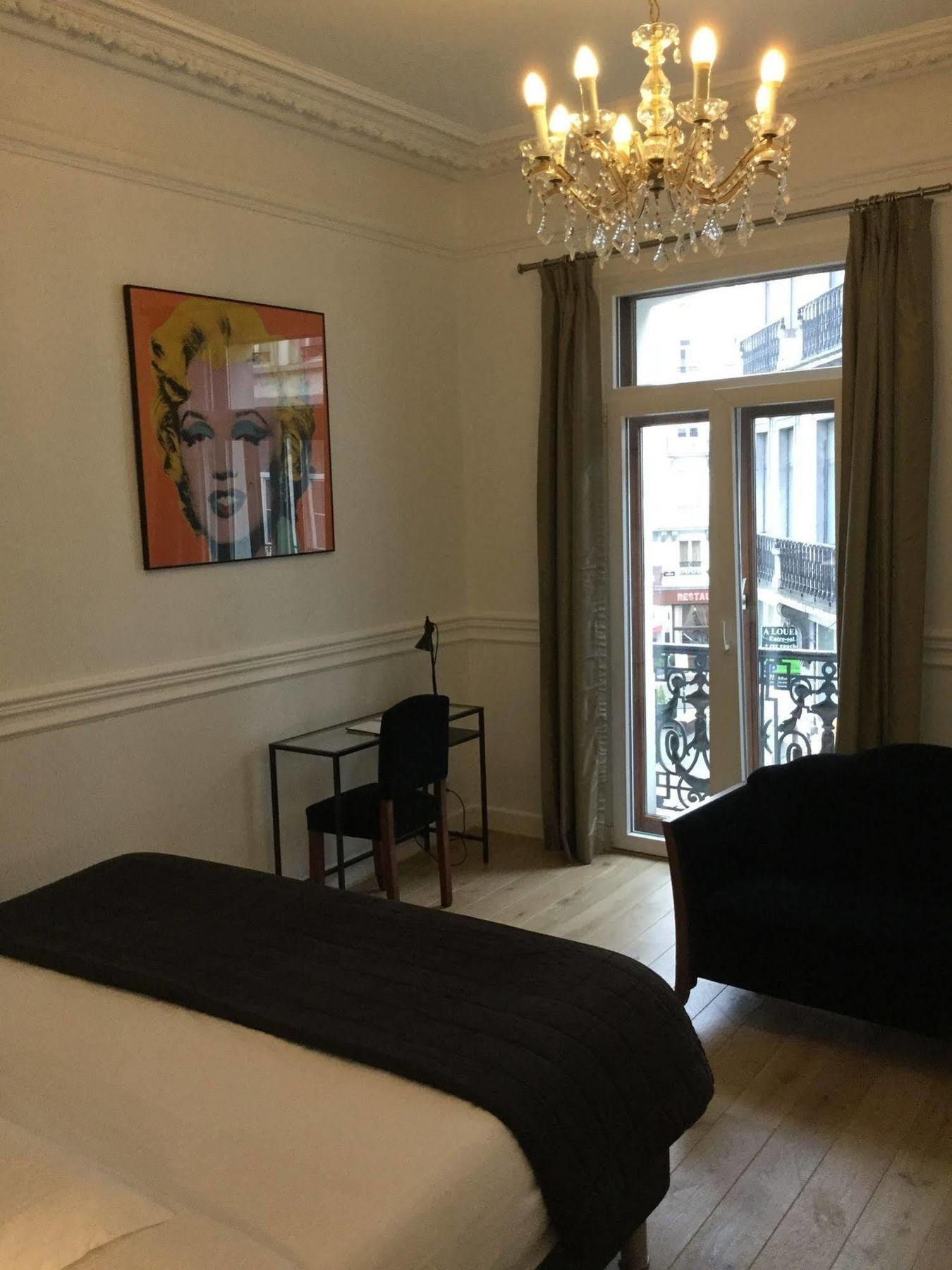 B&B Downtown Bxl Брюссель Экстерьер фото