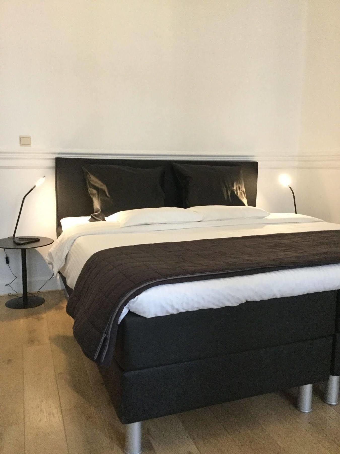B&B Downtown Bxl Брюссель Экстерьер фото
