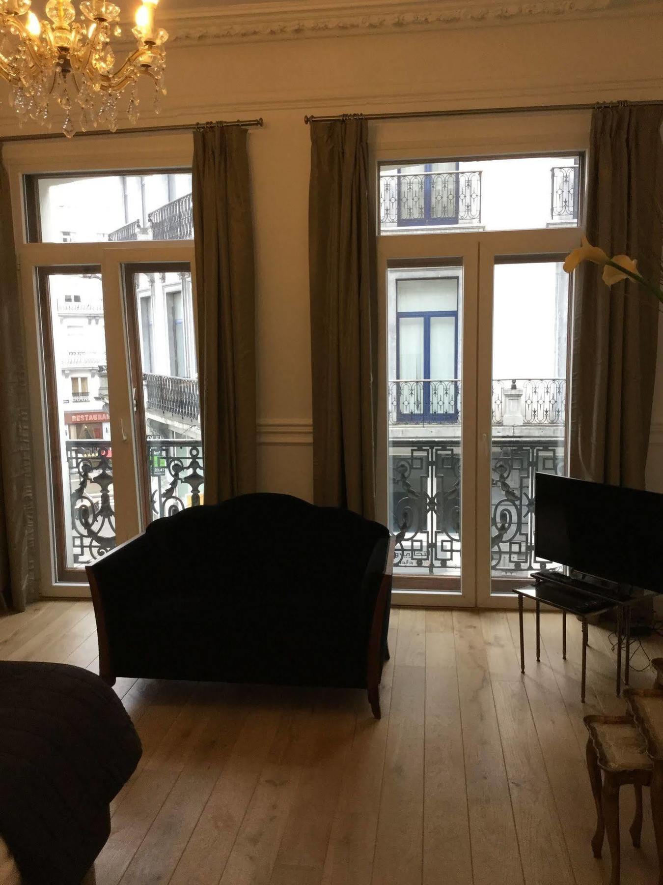 B&B Downtown Bxl Брюссель Экстерьер фото