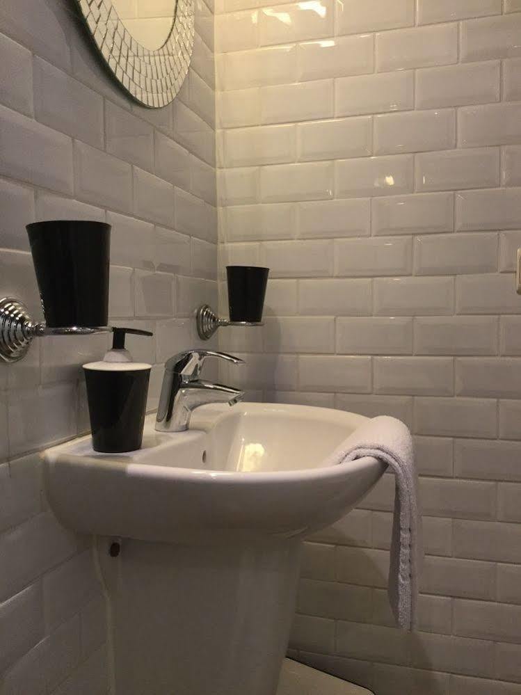 B&B Downtown Bxl Брюссель Экстерьер фото